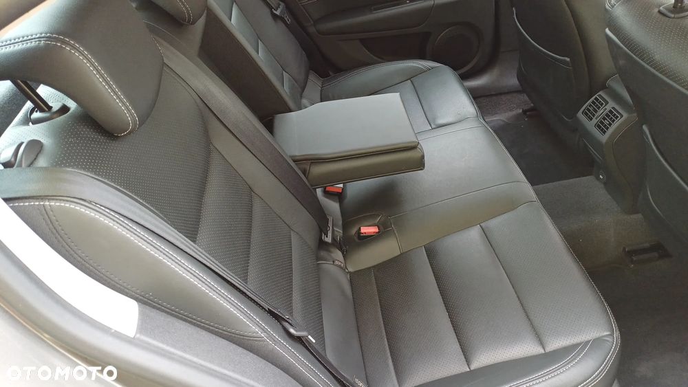 Renault Laguna 2.0 DCi FAP Initiale - 23