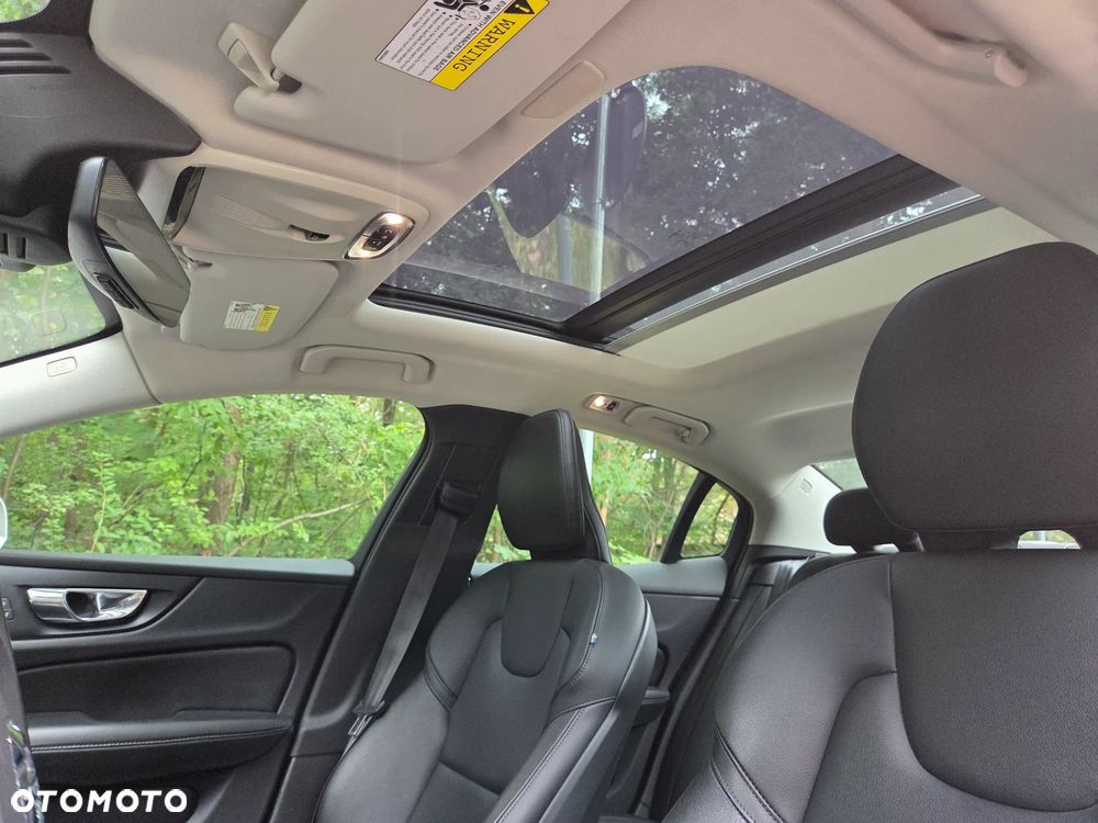 Volvo S60 T6 AWD Geartronic RDesign - 35