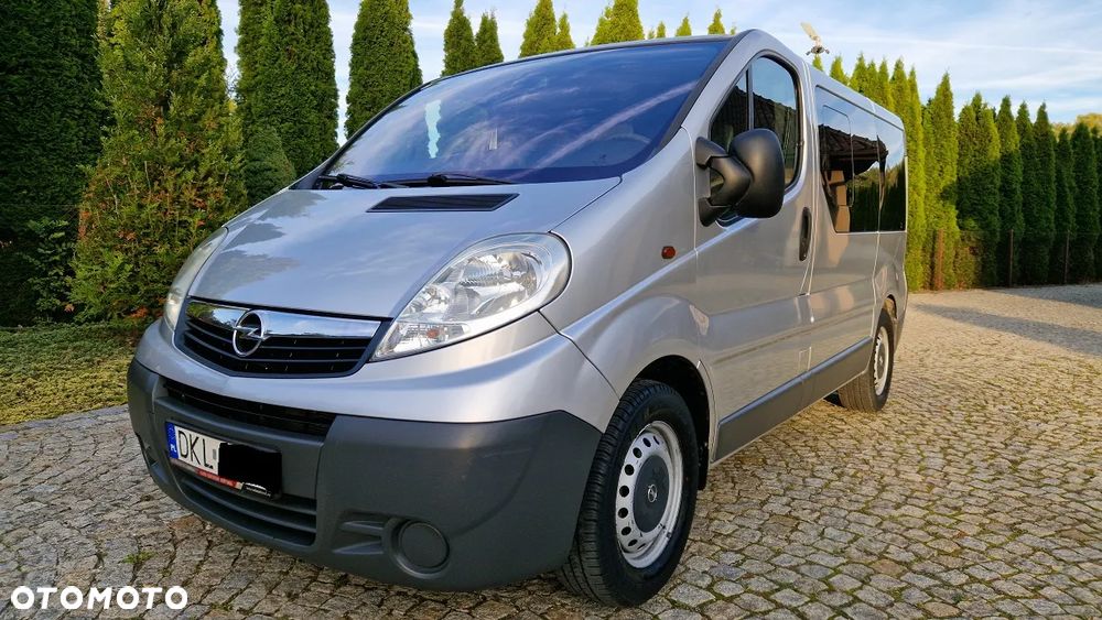 Opel Vivaro - 1