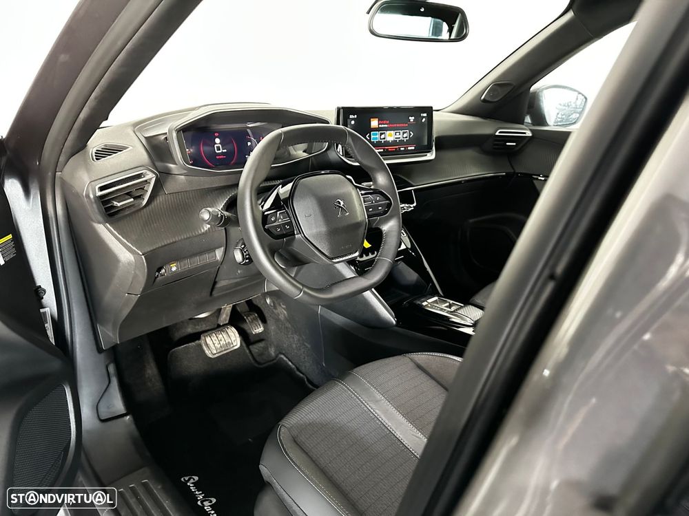 Peugeot 2008 1.2 PureTech Allure Pack EAT8 - 14