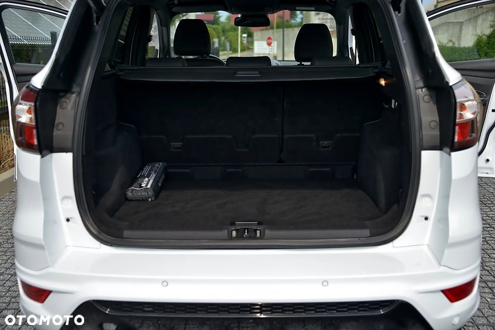 Ford Kuga 2.0 TDCi 4x4 ST-Line - 40