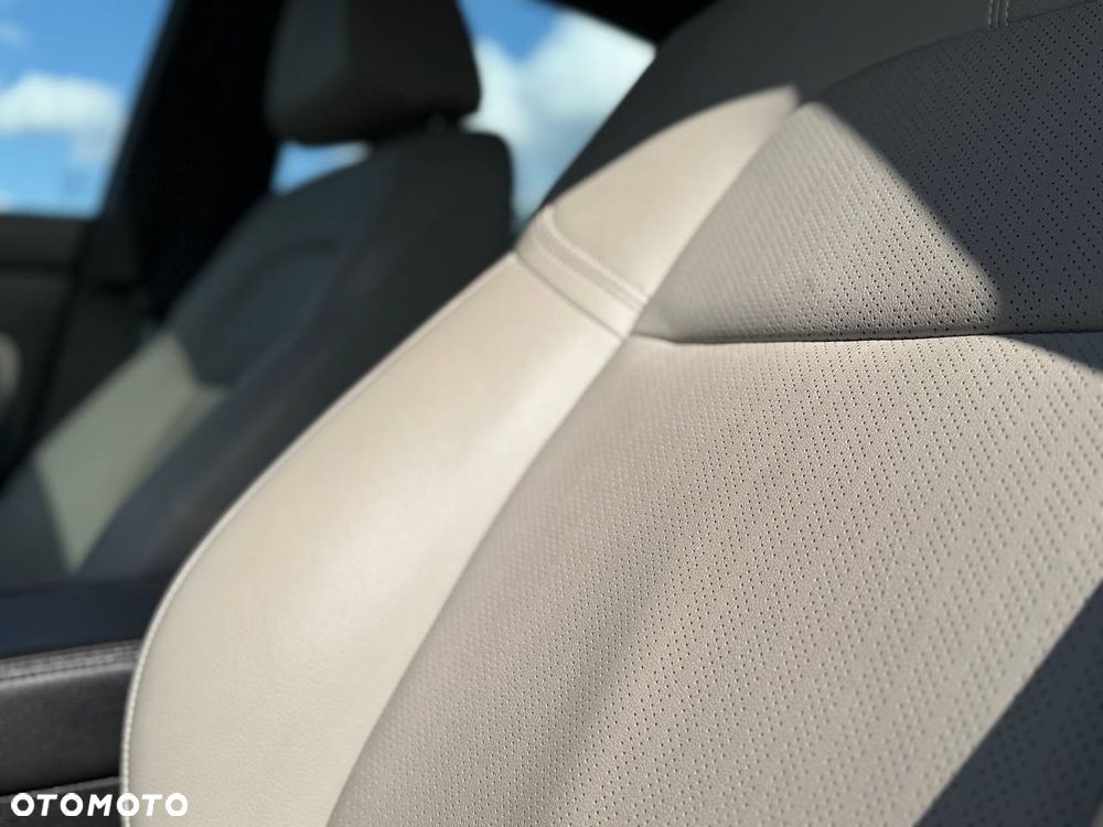 Honda Civic 1.5 i-VTEC Turbo CVT Prestige - 13