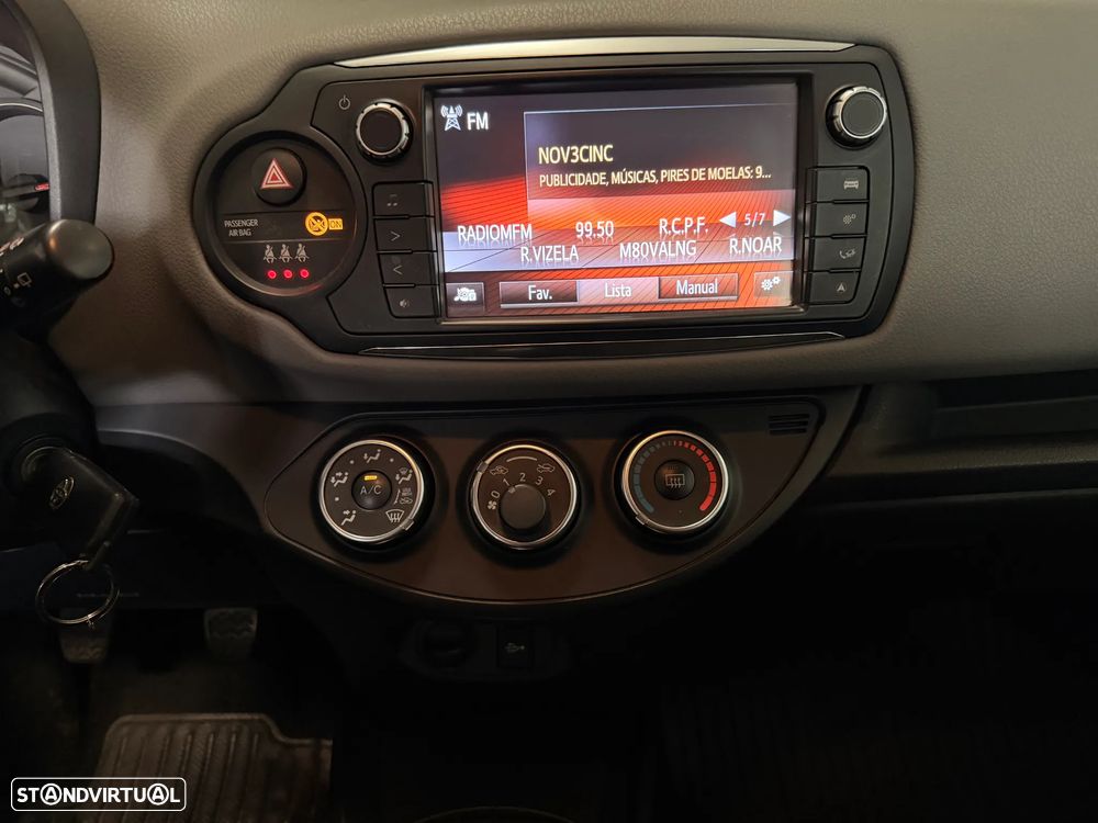 Toyota Yaris 1.0 VVT-i Comfort+P.Style - 6