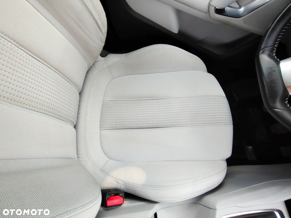 Peugeot 308 HDi FAP 92 Active - 33