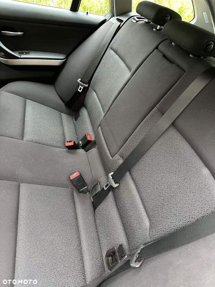 BMW Seria 3 - 18