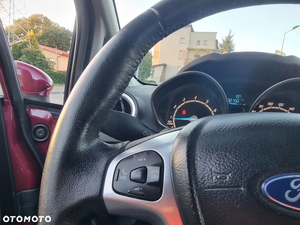 Ford Fiesta 1.0 EcoBoost STart-Stop Titanium - 23