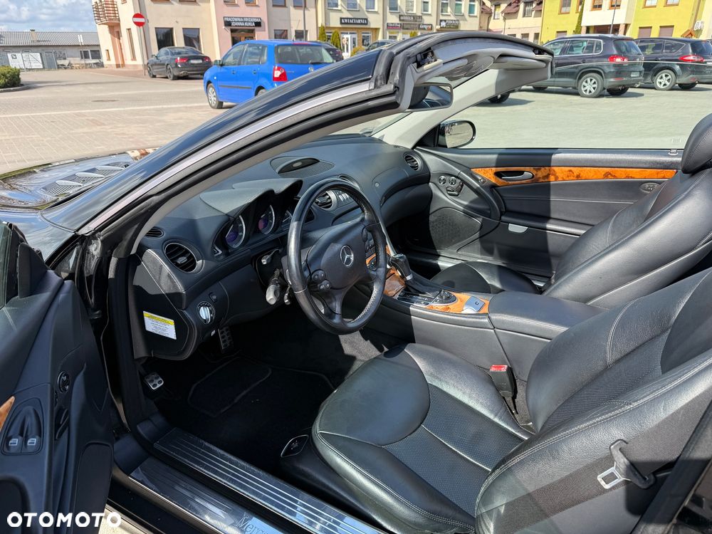 Mercedes-Benz SL - 33