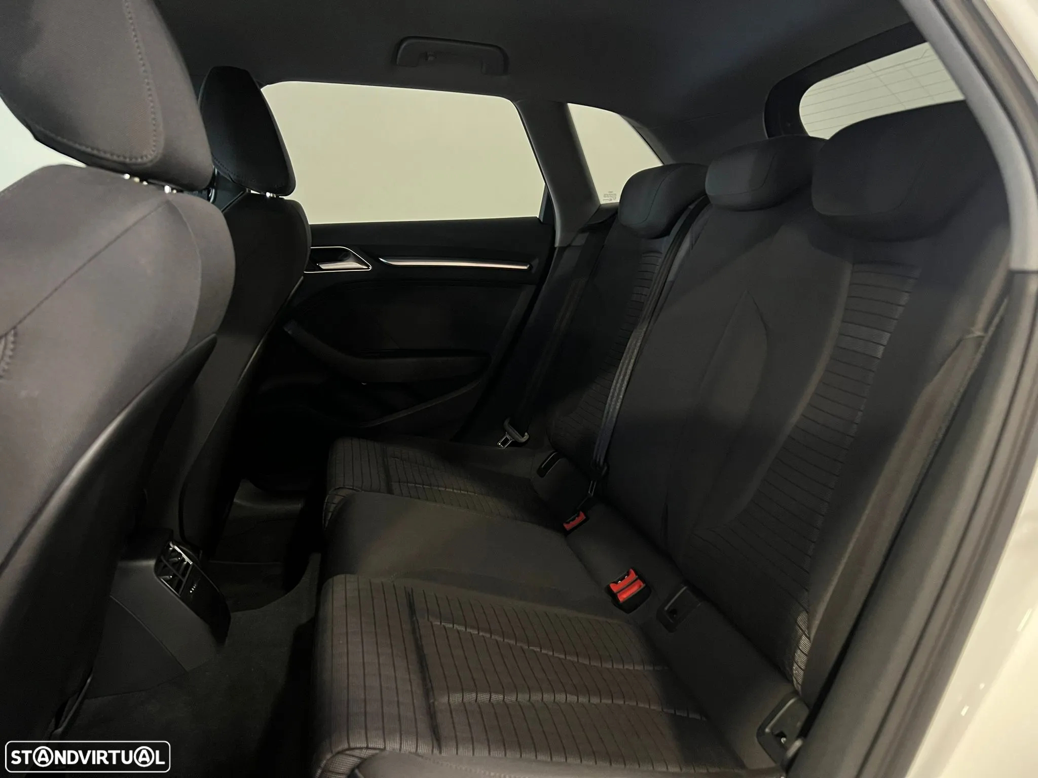 Audi A3 Sportback 1.4 TFSI e-tron S line Sport Pack - 18
