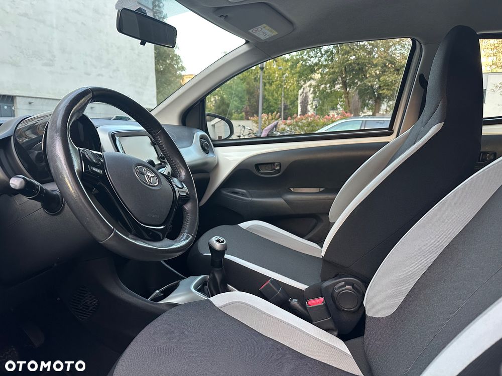 Toyota Aygo 1.0 VVT-i Sprint EU6 - 12