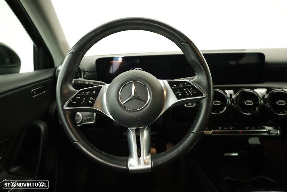 Mercedes-Benz A 200 Standard - 13