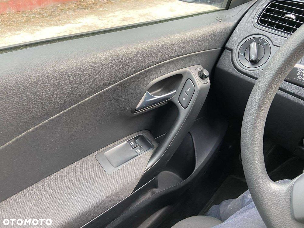 Volkswagen Polo - 7