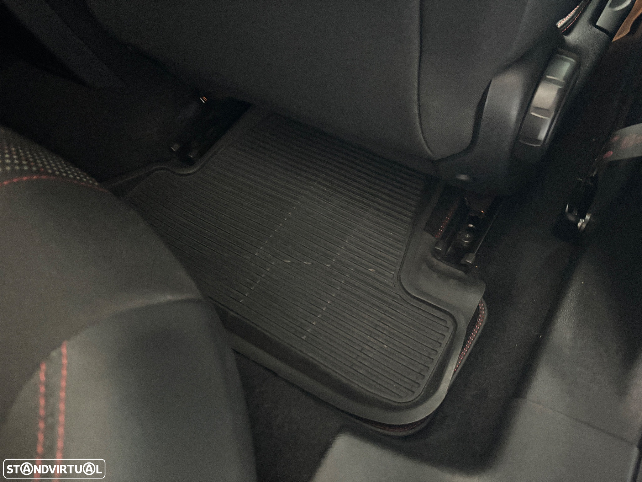 Peugeot 308 1.5 BlueHDi GT Line EAT8 - 30
