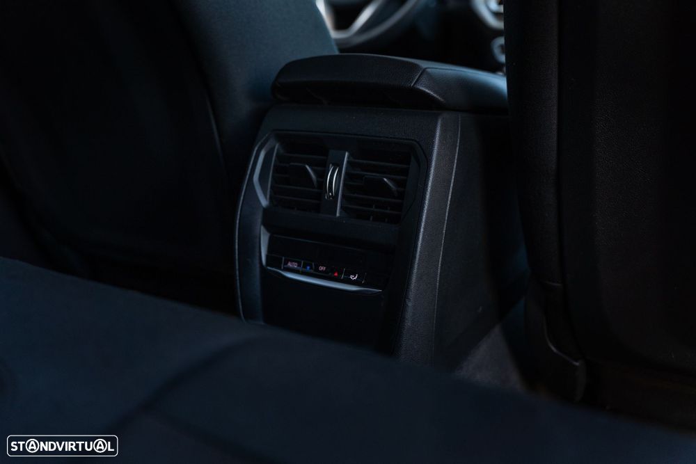 BMW 320 d Line Sport Shadow Auto - 25