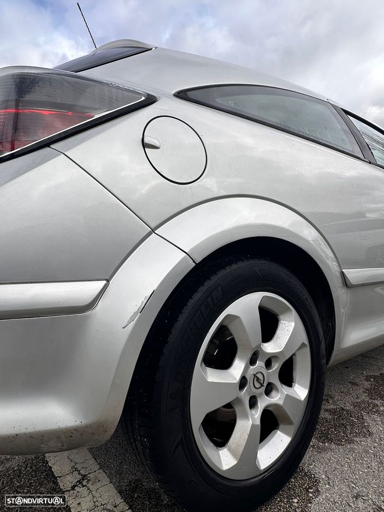 Opel Astra GTC 1.6 - 7