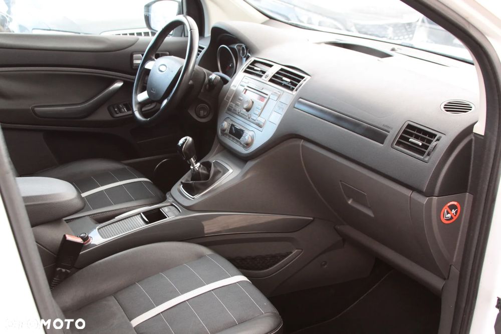 Ford Kuga 2.0 TDCi Titanium - 16