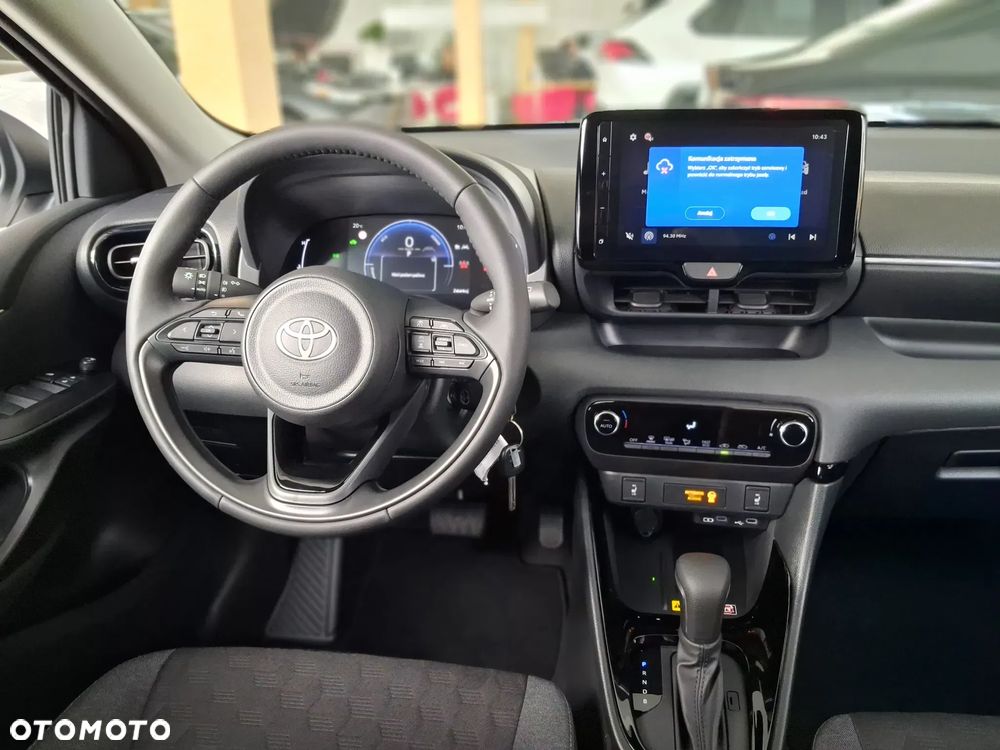 Toyota Yaris Hybrid 1.5 Style - 13