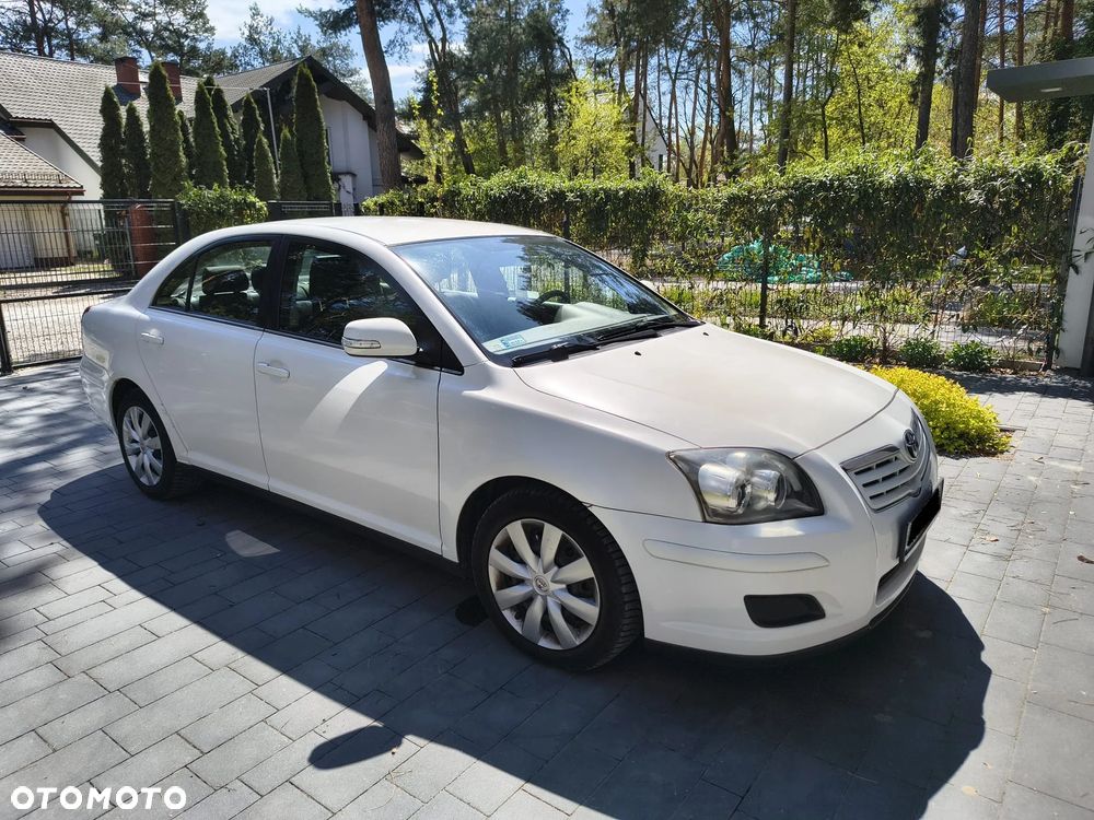 Toyota Avensis 2.0 D-4D - 6
