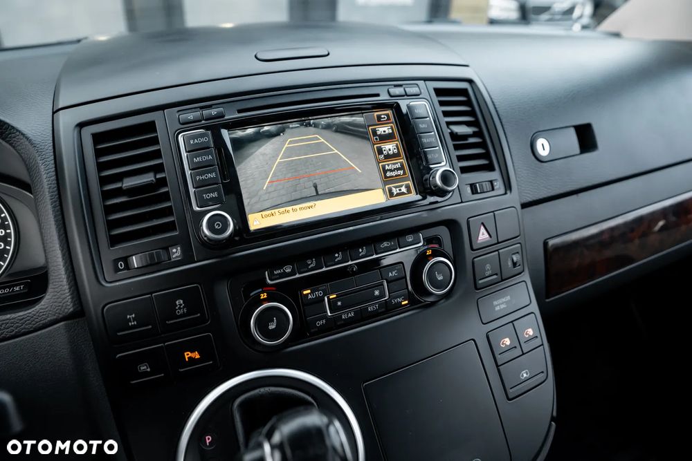Volkswagen Transporter Multivan DSG BMT Highline - 24