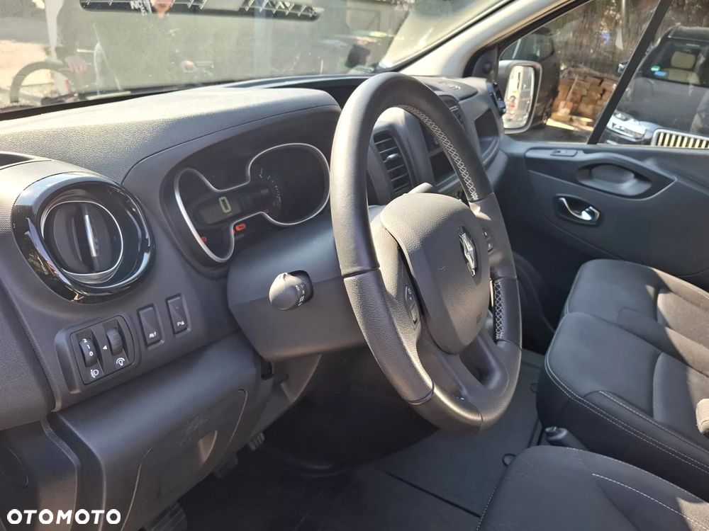 Renault Trafic - 15