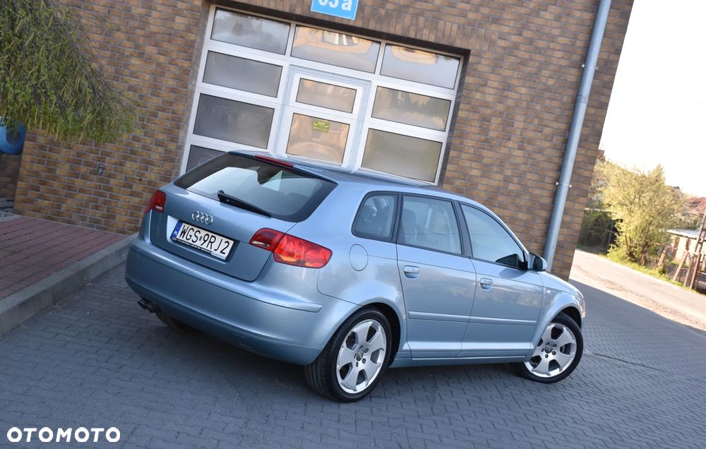 Audi A3 Sportback 2.0 TDI Ambiente - 3