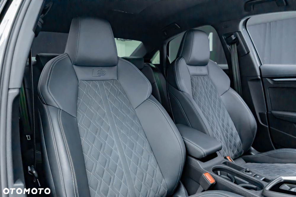 Audi S3 TFSI quattro S tronic - 39