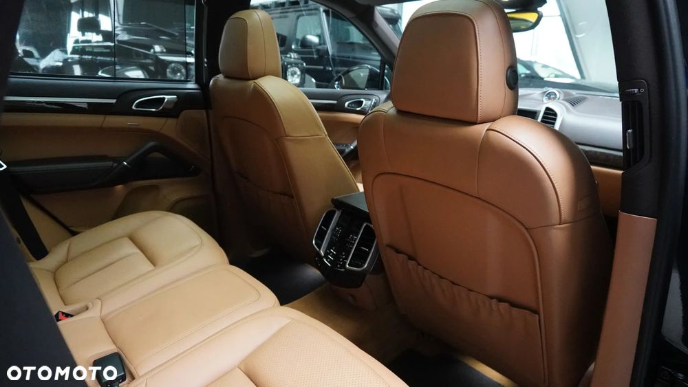Porsche Cayenne S Tiptronic S - 12