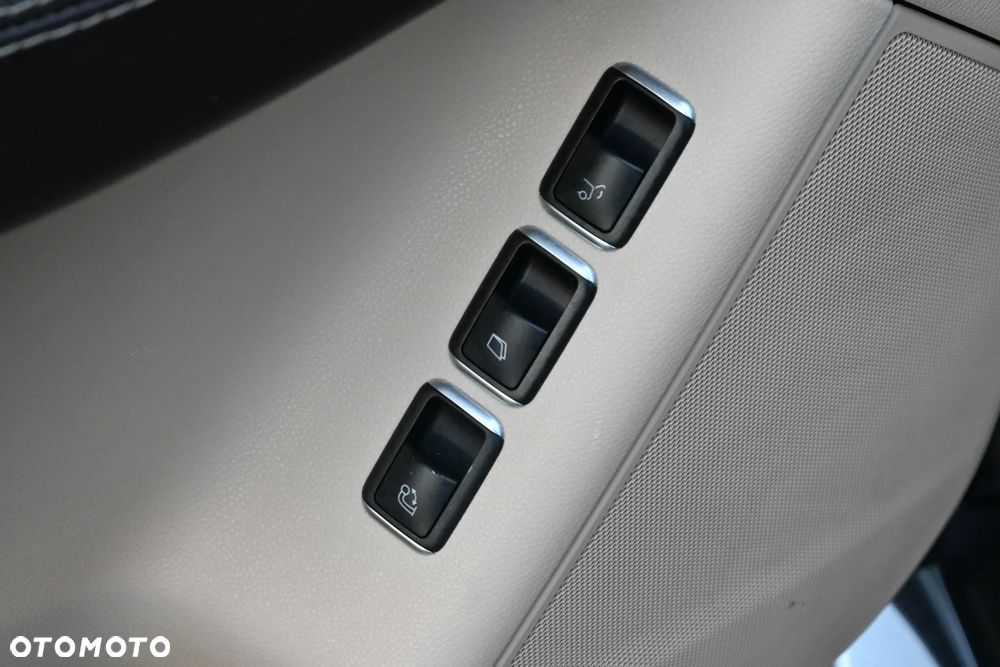 Mercedes-Benz GLS - 40