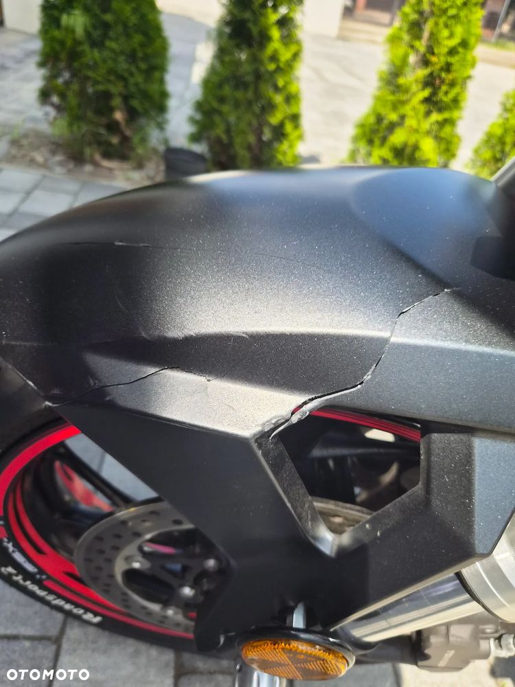 Suzuki GSX - 29