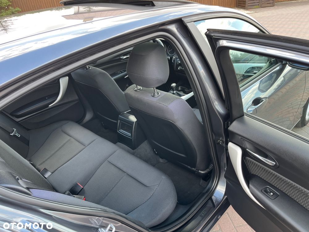 BMW Seria 1 116i Sport Line - 24