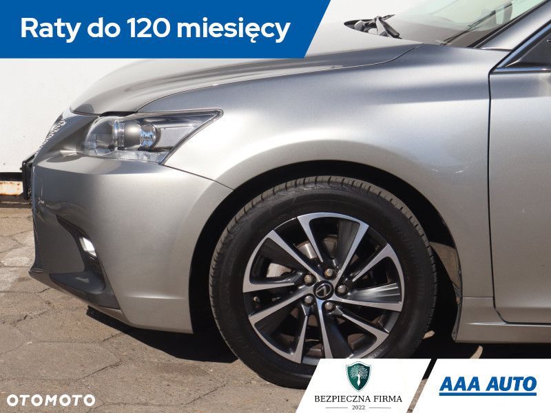 Lexus CT - 16
