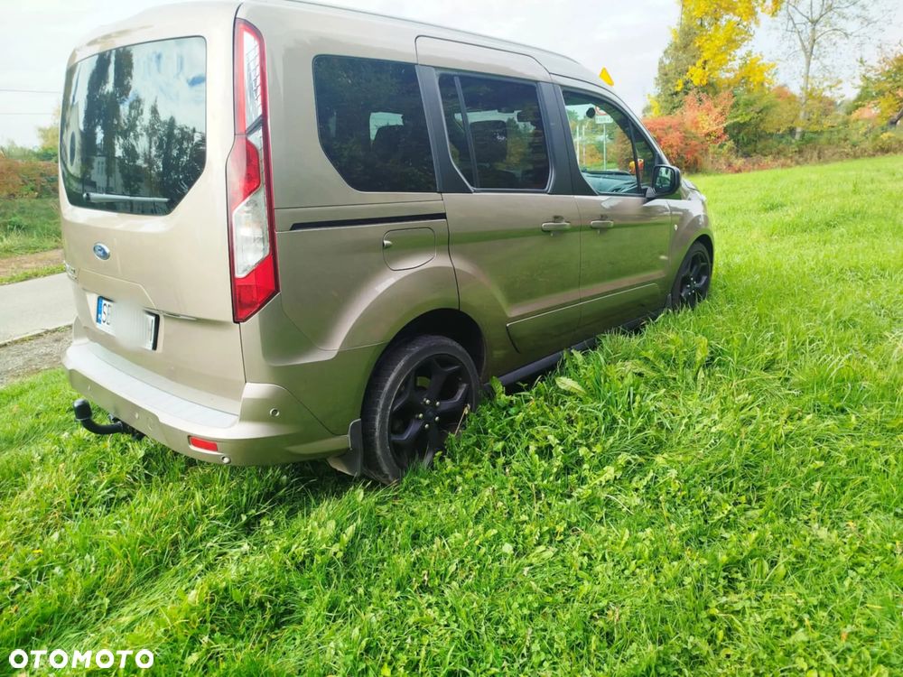 Ford Tourneo Connect 1.5 TDCi Titanium - 17