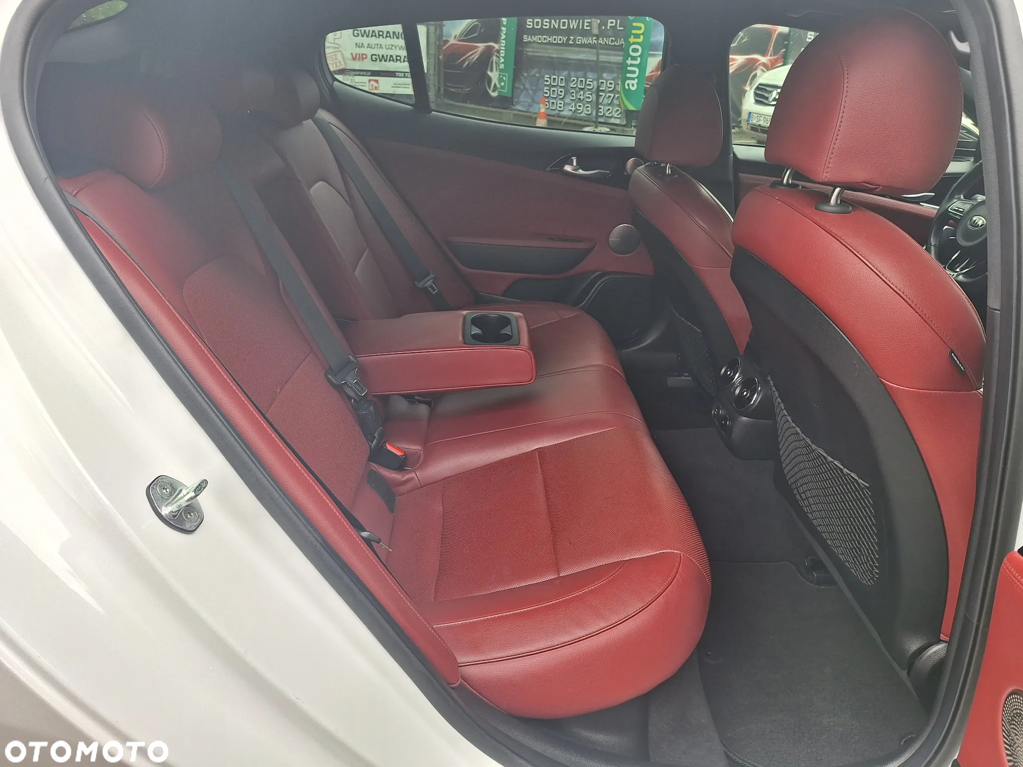Kia Stinger 2.0 T-GDI GT Line - 16