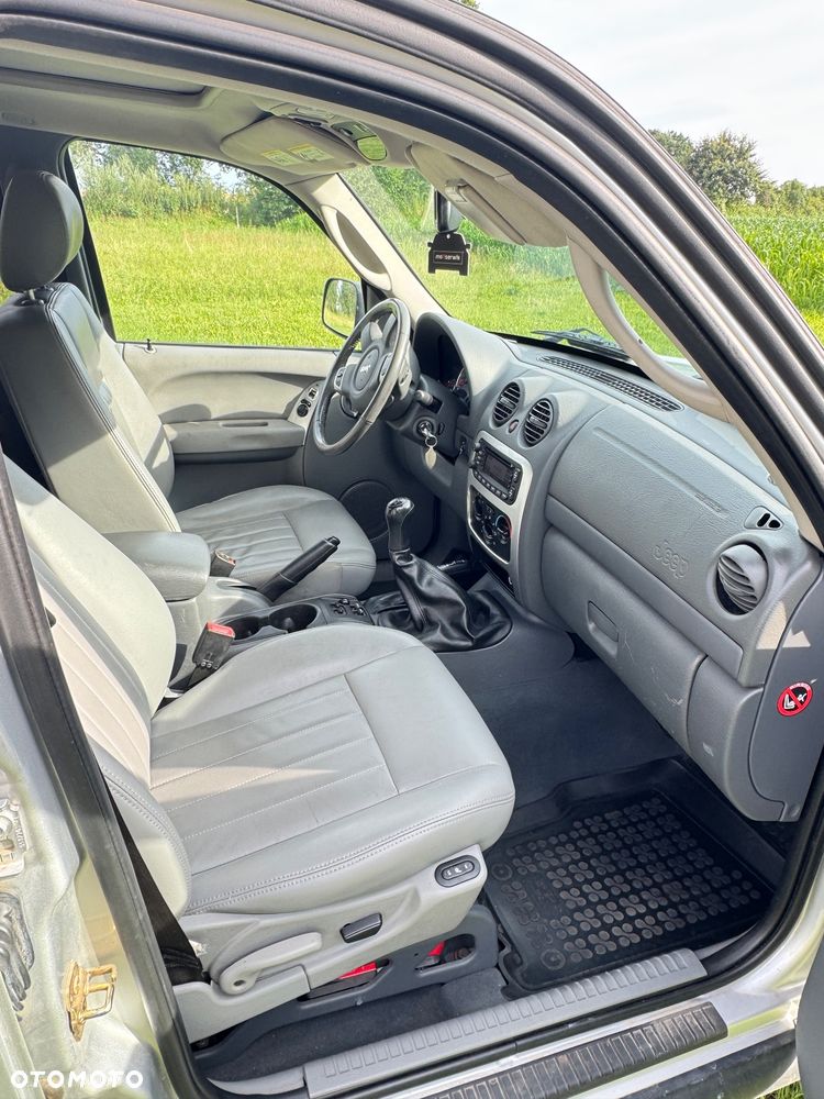 Jeep Cherokee 2.8 CRD Limited - 14