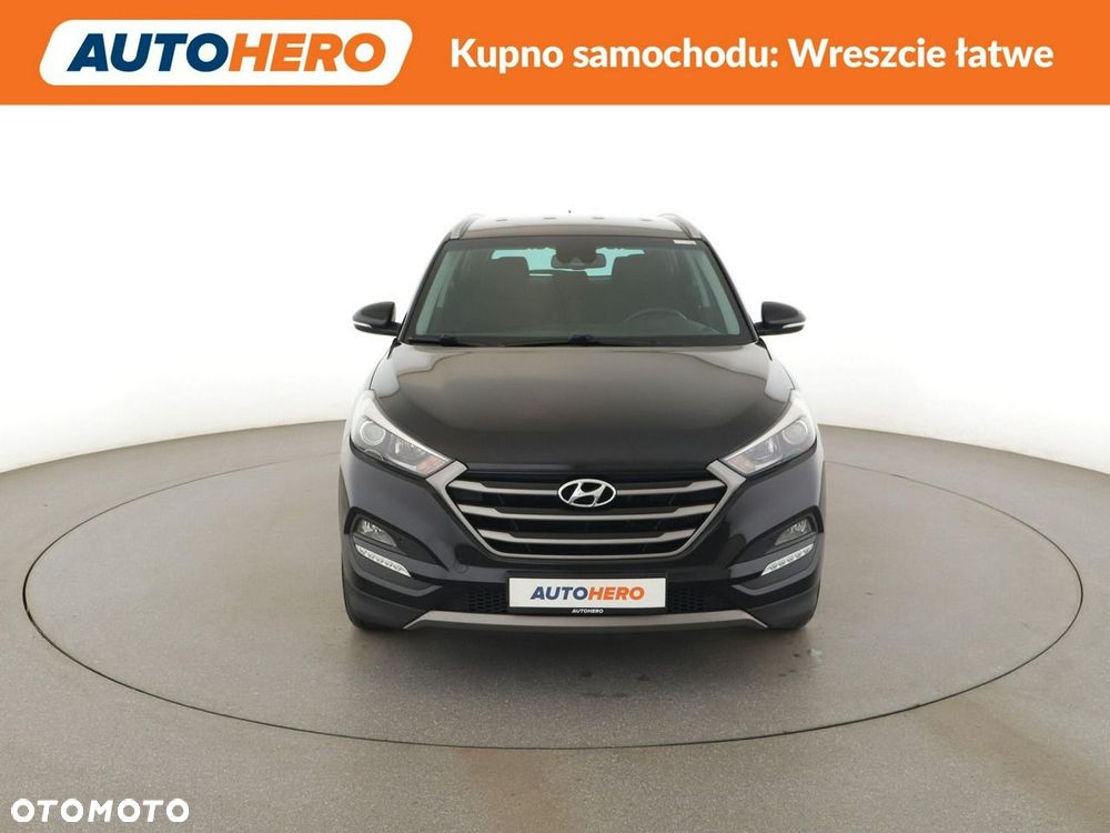 Hyundai Tucson 2.0 CRDi 4WD Automatik Intro Edition - 12