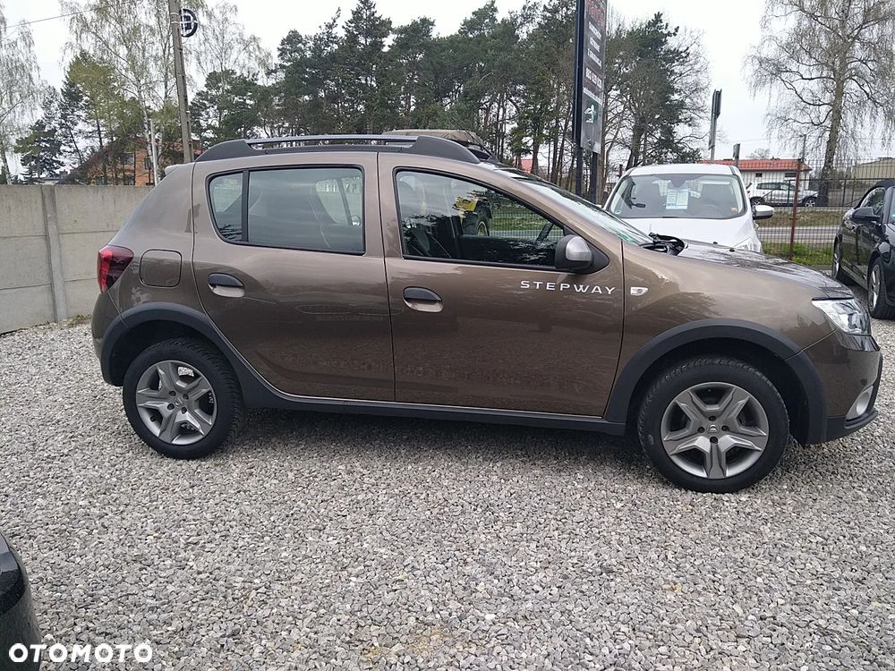 Dacia Sandero Stepway TCe 90 (S&S) Celebration - 8
