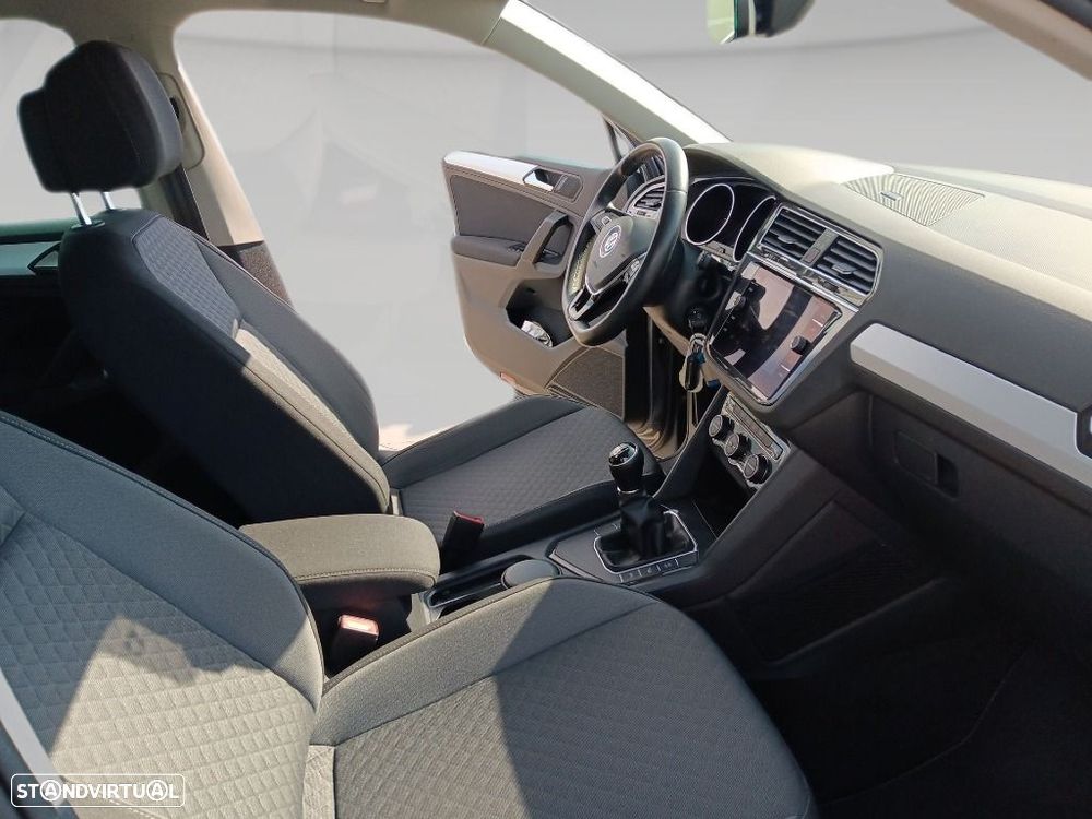 VW Tiguan 2.0 TDI Confortline - 15