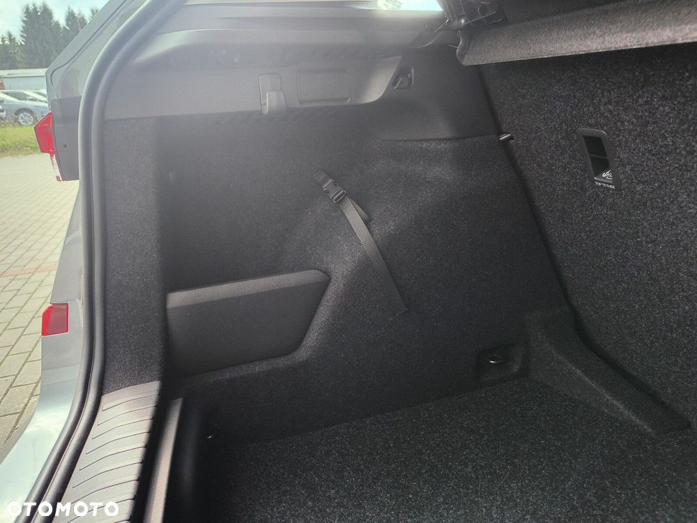 Skoda Kamiq 1.0 TSI Selection - 32