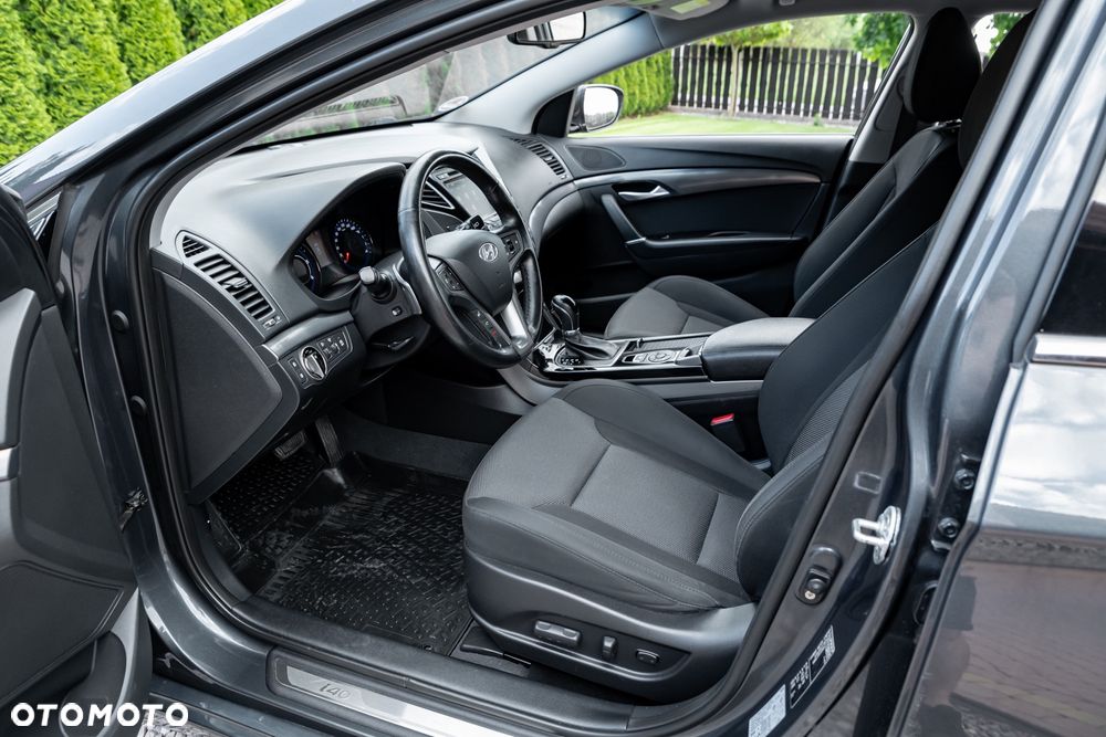 Hyundai i40 Kombi 1.7 CRDi DCT Premium - 16