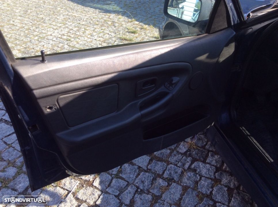 BMW 318Tds para venda em peças - 5