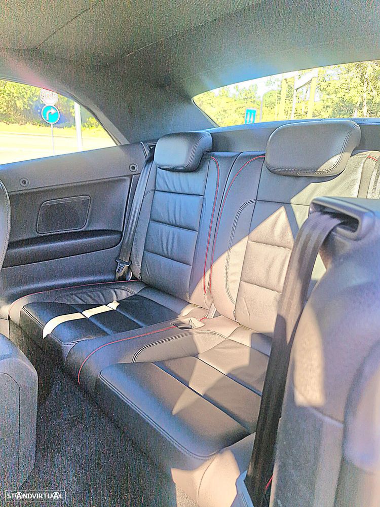 VW Golf Cabriolet 2.0 TSI GTI DSG - 11