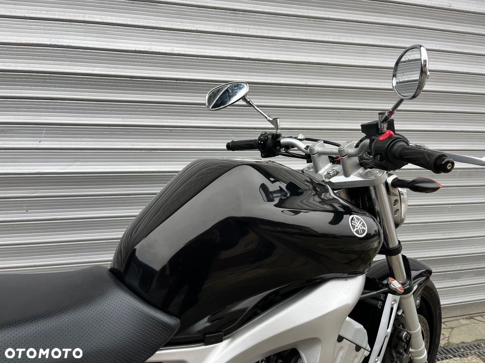 Yamaha FZ6 - 17