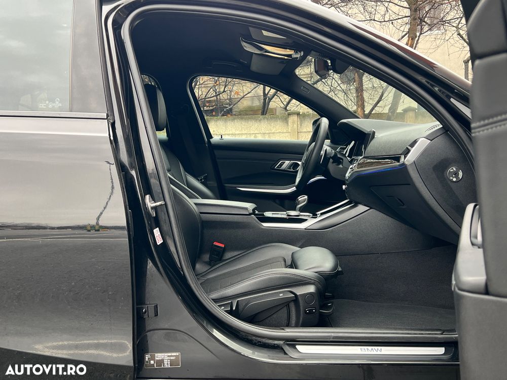 BMW Seria 3 320i Aut. Sport Line - 24