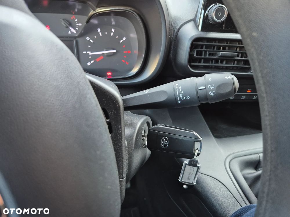 Toyota Proace City - 16