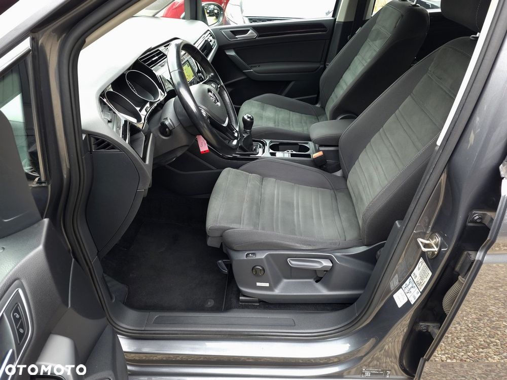 Volkswagen Touran 2.0 TDI BMT Highline - 7