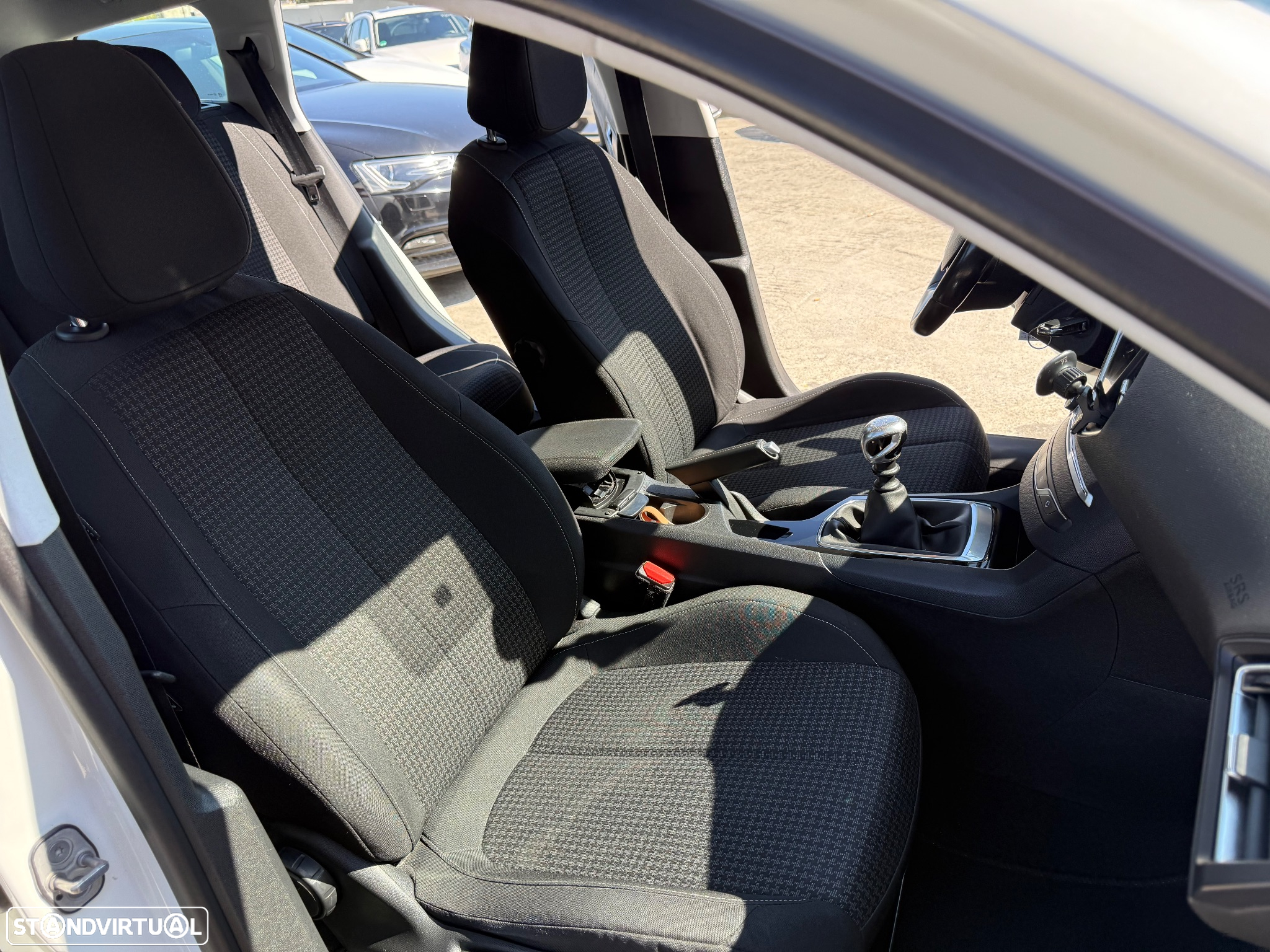 Peugeot 308 SW 1.6 BlueHDi Allure J17 - 40