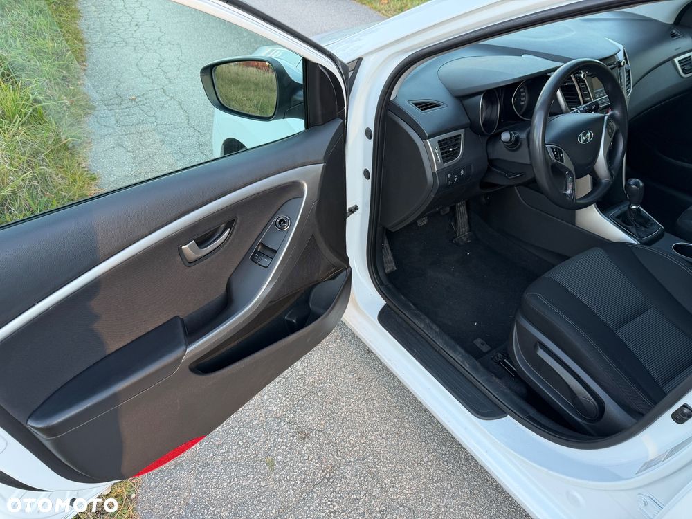 Hyundai i30 - 12