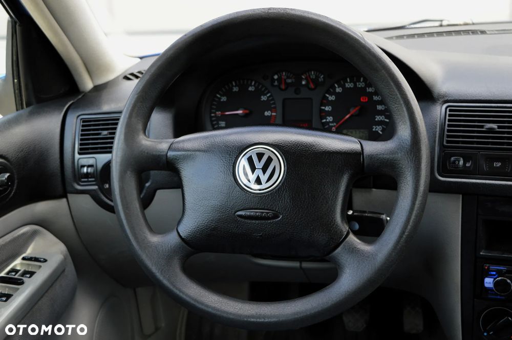 Volkswagen Golf 1.4 Comfortline - 21