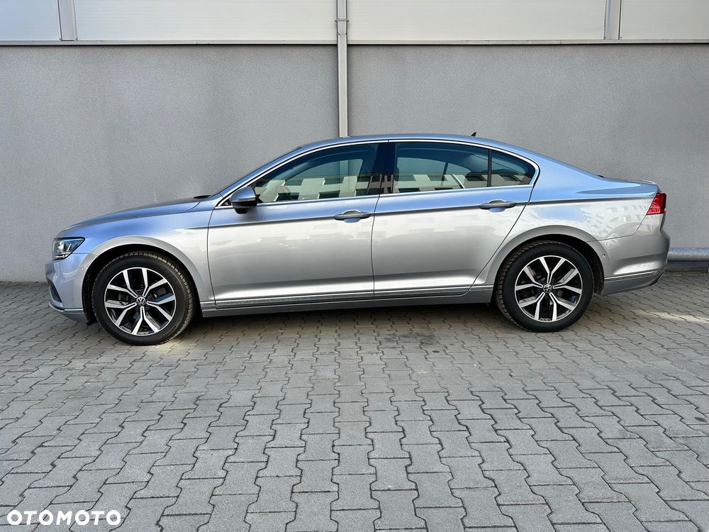 Volkswagen Passat 1.5 TSI EVO Elegance DSG - 5