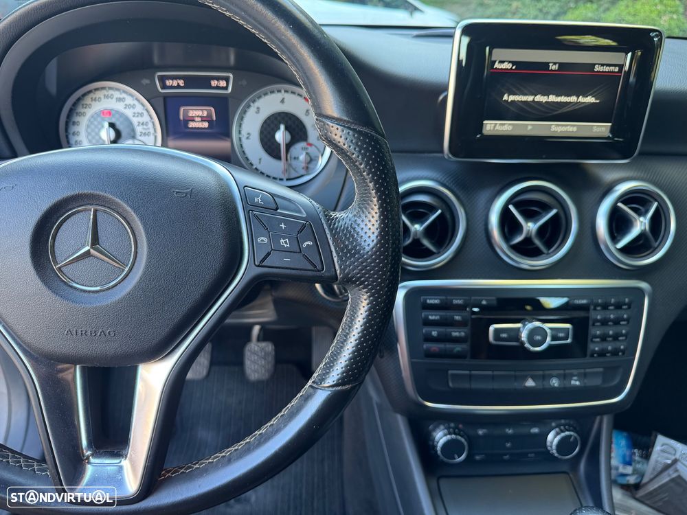 Mercedes-Benz A 180 CDi BE AMG Line - 12