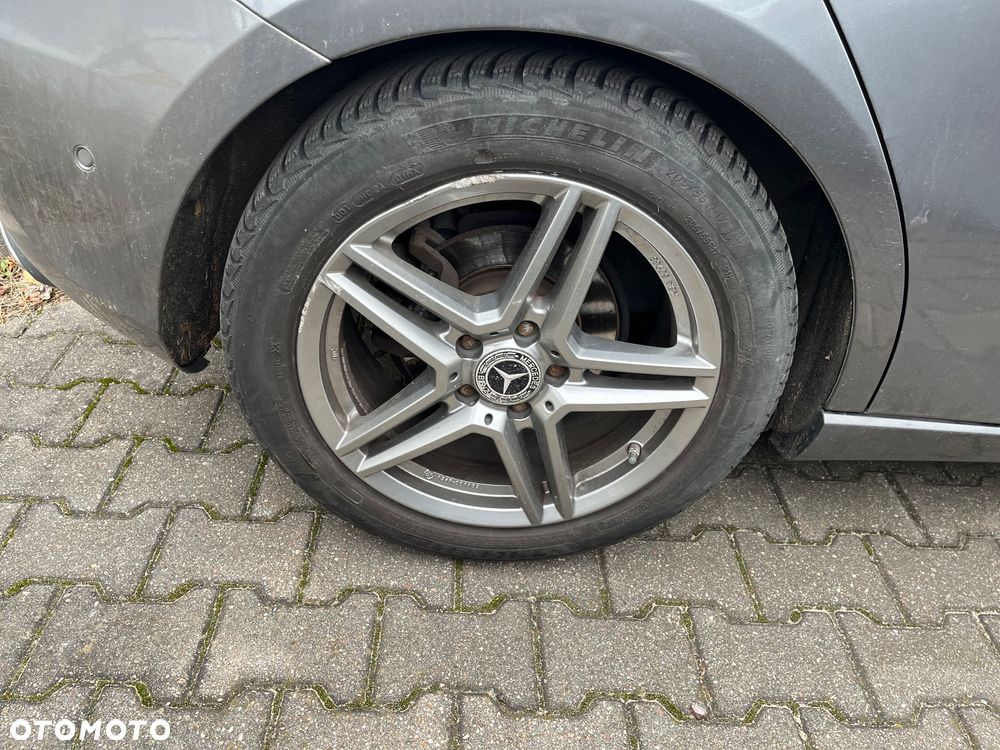 Mercedes-Benz Klasa A 200 7G-DCT - 38